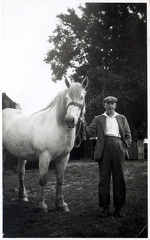 2012-02-27-19-27-28-00 -- Harold Carter 1913-1977
Photograph courtesy the family of Joseph and Mary Maria Carter
<a href="https://familyhistoryjournal.com/?s=harold+carter">Read more...</a>