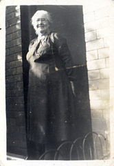 2017-01-16-15-50-01-00 -- Florence Ashforth (née Florence Flowers 1876-1973)
<a href="https://familyhistoryjournal.com/?s=Florence+Flowers+Ashforth">Read more...</a>